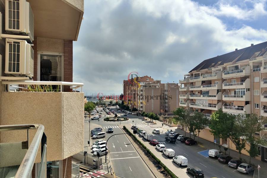 Sale - Apartment - Dénia - Club Náutico