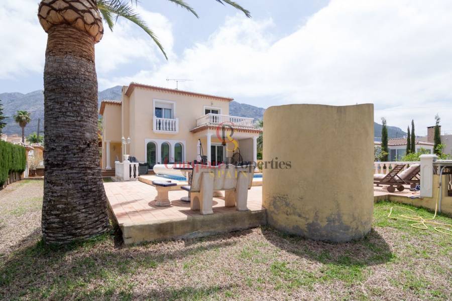 Sale - Villa - Dénia - Montgo