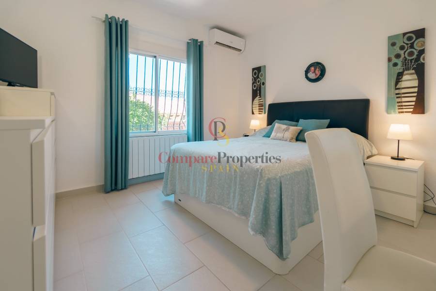 Venta - Villa - Albir