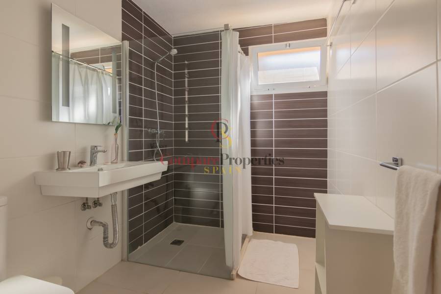 Venta - Villa - Albir