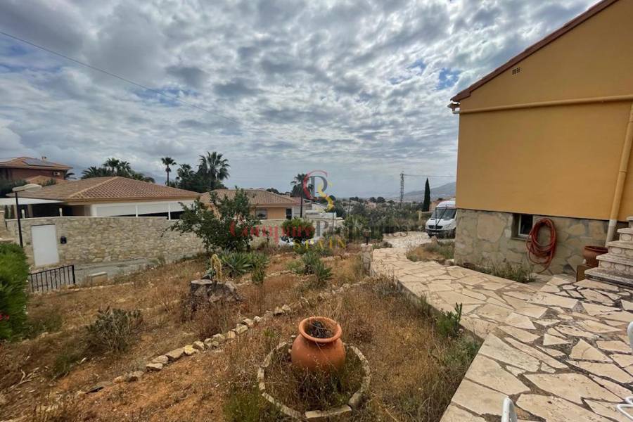 Sale - Villa - La Nucia