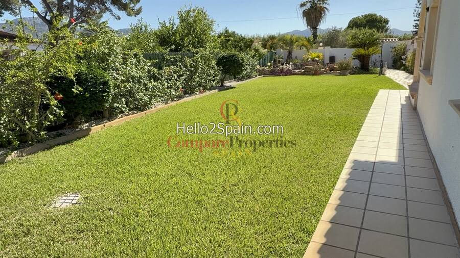 Sale - Villa - Dénia