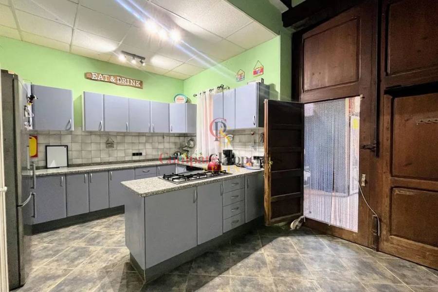 Sale - Townhouses - Llosa de Camatxo - Casco Urbano