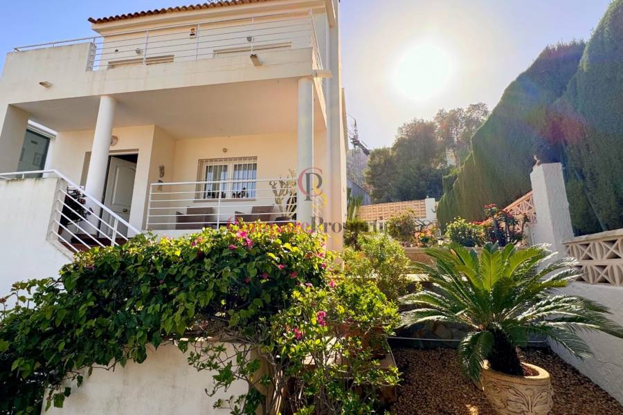 Sale - Semi-Detached Villa - Albir