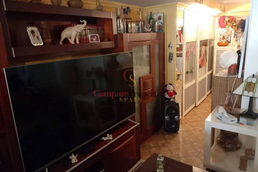 Sale - Apartment - Oliva - 