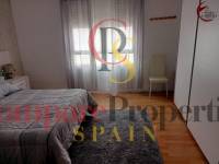 Sale - Apartment - Oliva - 