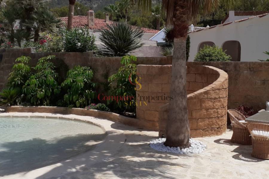 Venta - Villa - Albir