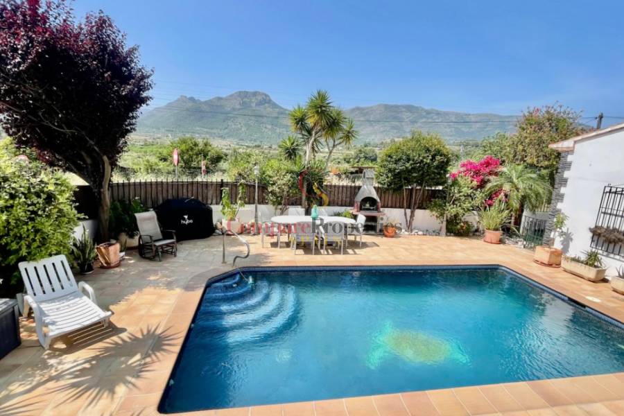 Sale - Villa - Jalon Valley - Pueblo