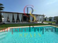 Sale - Villa - Jávea