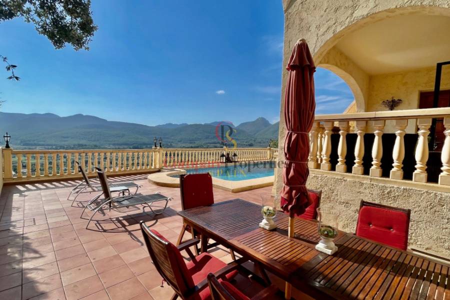 Sale - Villa - Jalon Valley - Valley / Urbanización