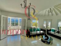 Sale - Villa - Jalon Valley - Valley / Urbanización