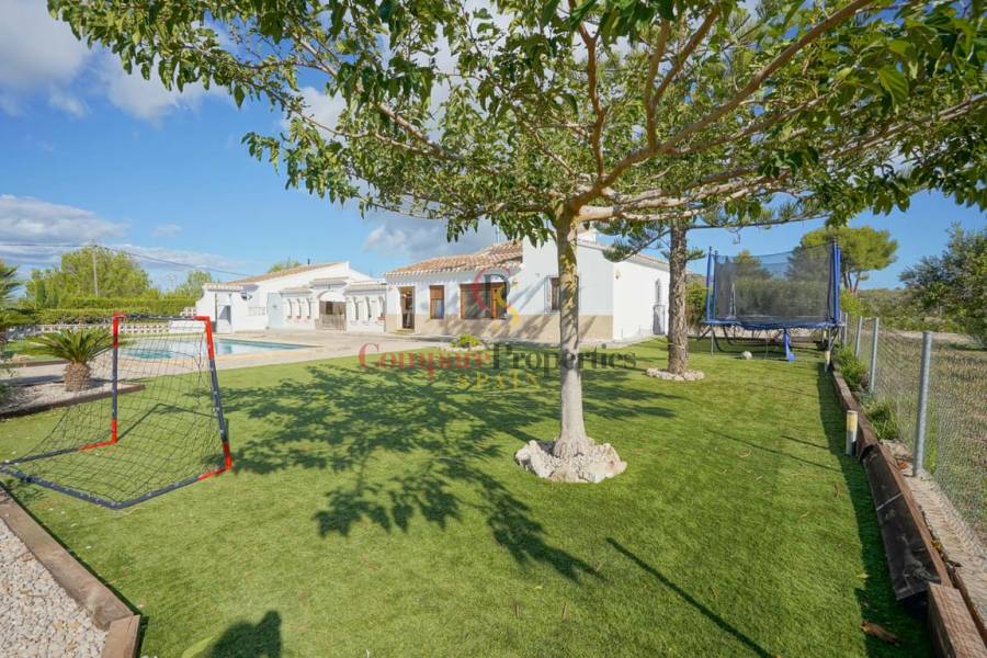 Verkoop - Villa - Jávea