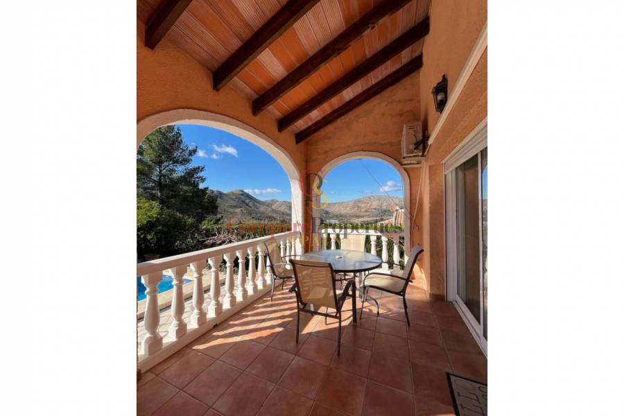Sale - Apartment - Ador - 