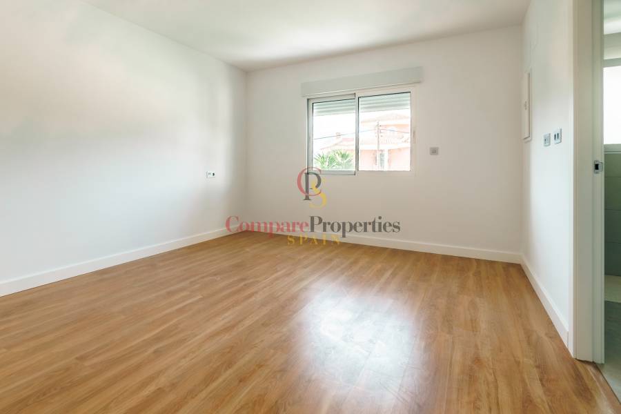 Venta - Villa - Albir