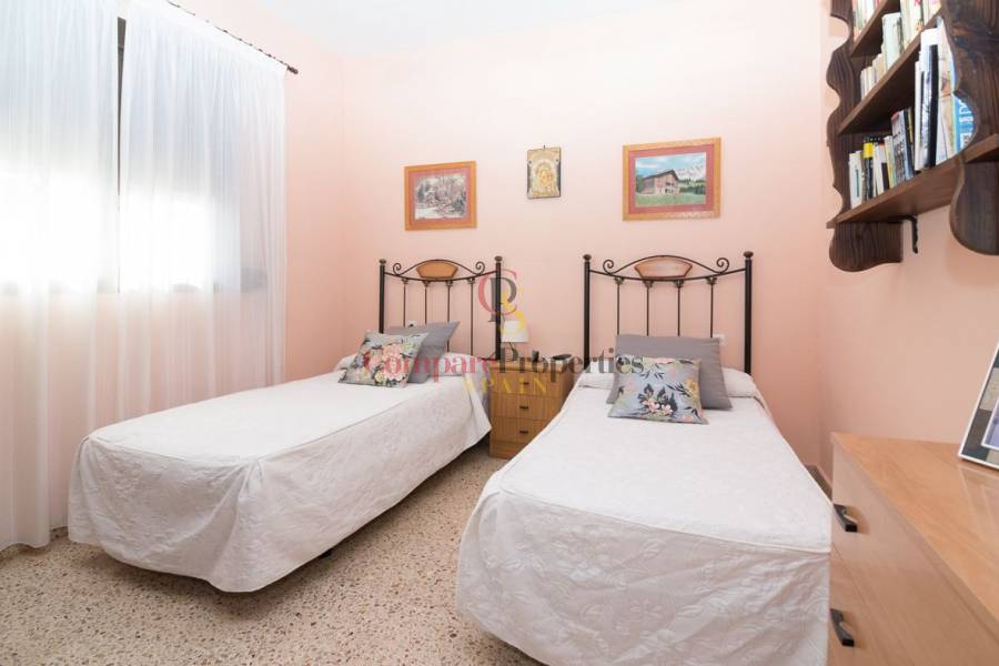 Sale - Villa - Dénia