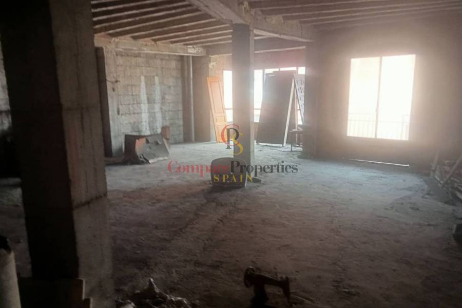 Sale - Apartment - Oliva - 