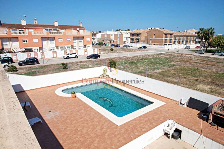 Venta - Villa - Piles