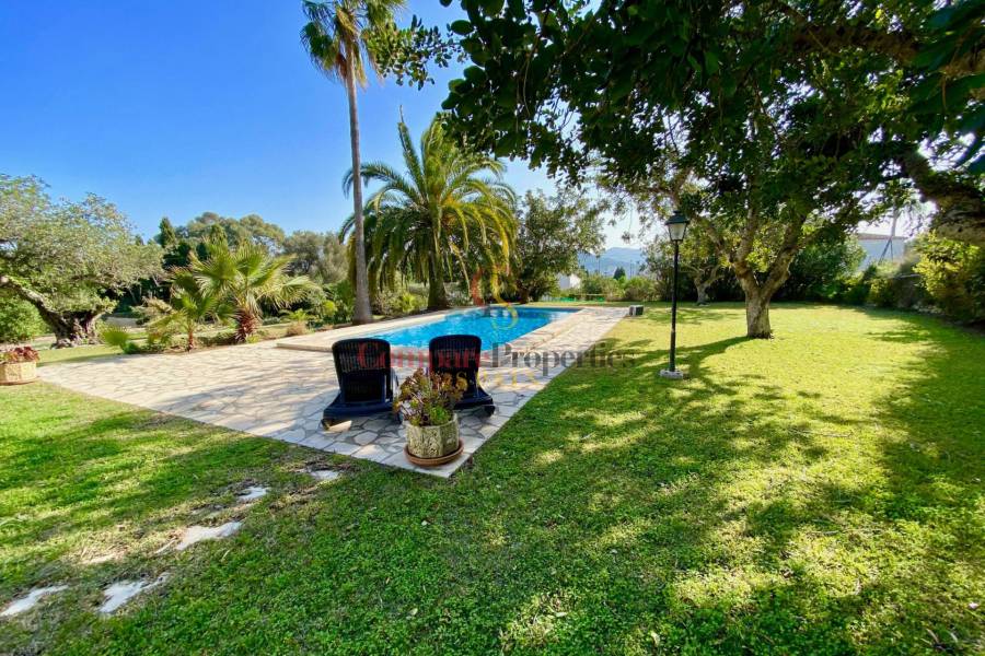 Sale - Villa - Jávea