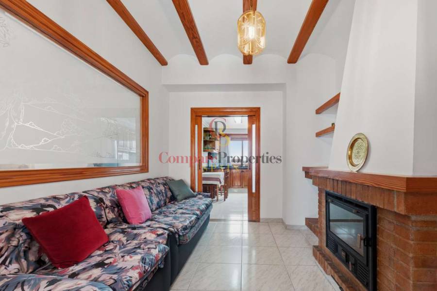 Sale - Semi-Detached Villa - Teulada