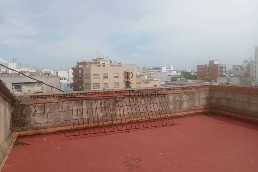 Sale - Apartment - Oliva - 