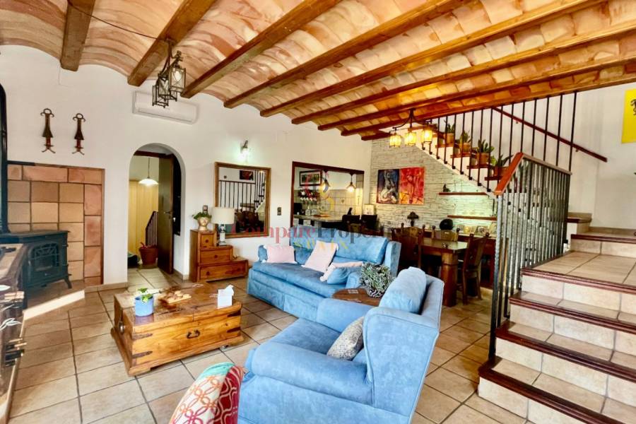 Sale - Villa - Jalon Valley - Pueblo