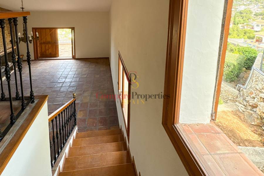 Sale - Villa - Dénia - Montgo