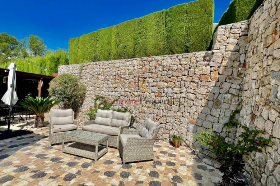 Sale - Villa - Jalon Valley - Valley / Urbanización