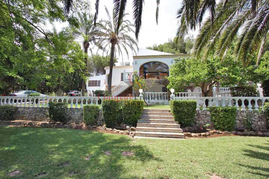 Sale - Villa - Jávea