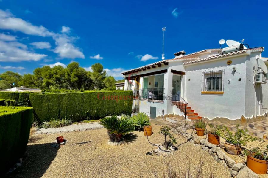 Sale - Villa - Jalon Valley - Valley / Urbanización