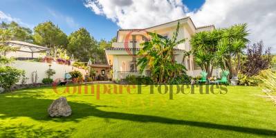 Villa - Vente - Alfaz Del Pi - Alfas del Pí