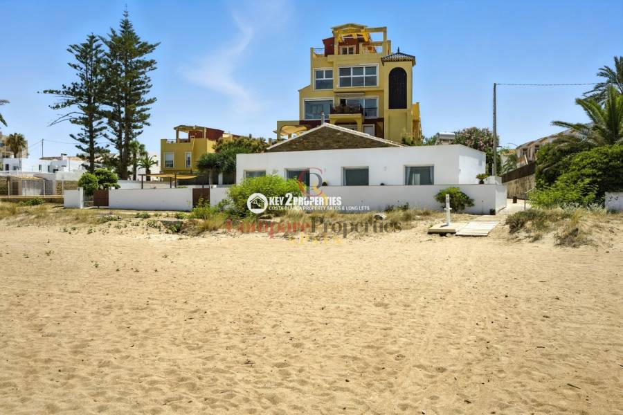 Venta - Villa - Dénia - Denia