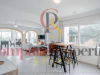 Venta - Villa - Costeres