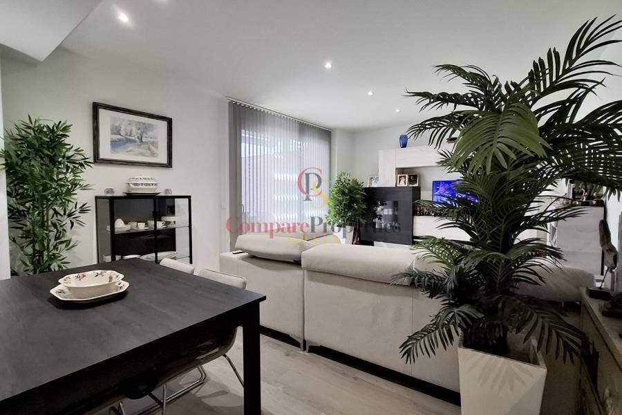 Vente - Apartment - Dénia - Club Náutico