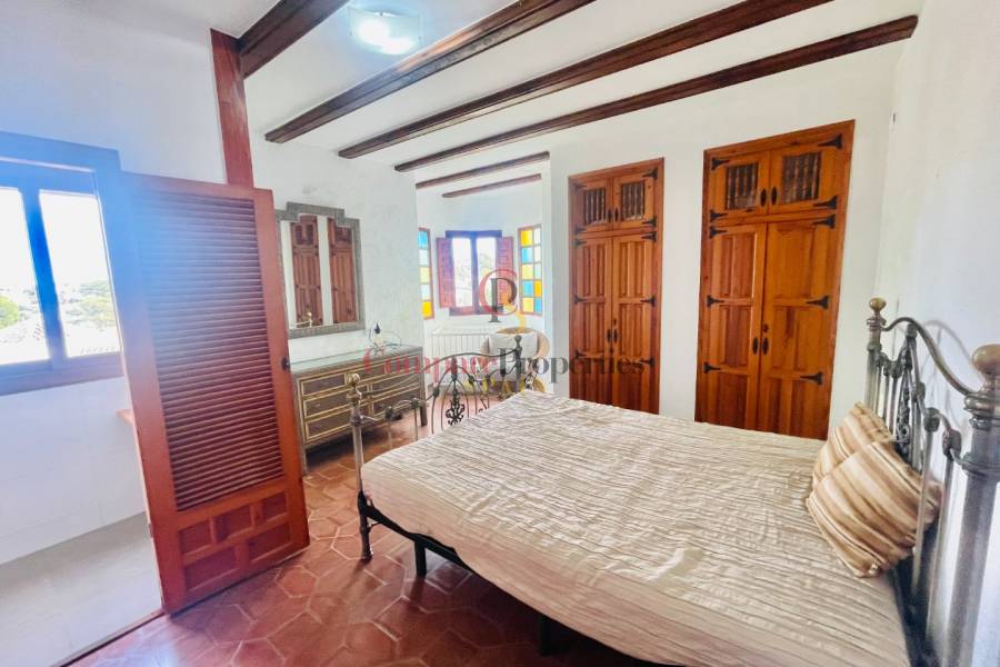 Vente - Villa - Jávea