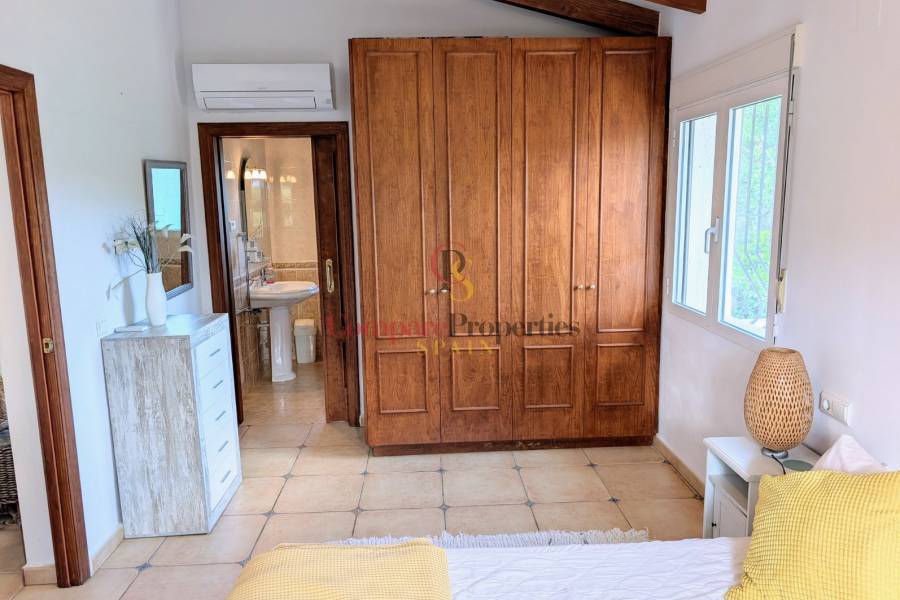 Verkauf - Villa - Jávea - La Lluca