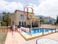 Venta - Villa - Dénia - Montgo