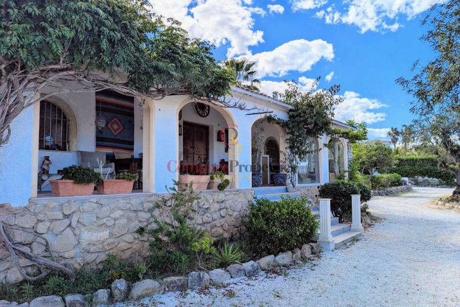 Verkauf - Villa - Jávea - La Lluca