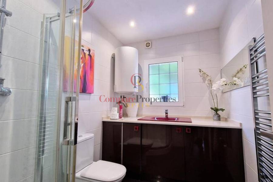 Verkoop - Villa - Orba Valley - El capso