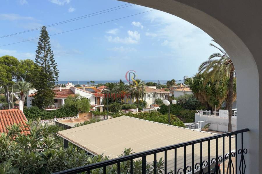 Sale - Villa - Dénia - Montgo