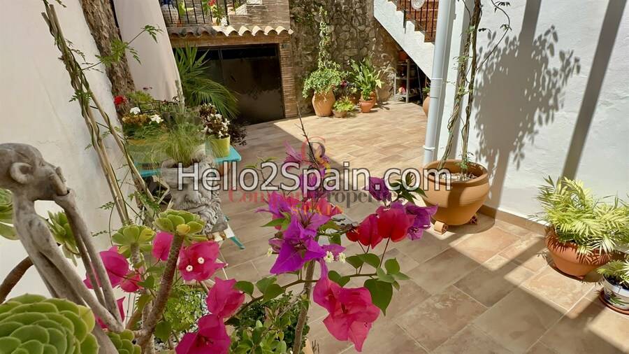 Sale - Townhouses - Forna