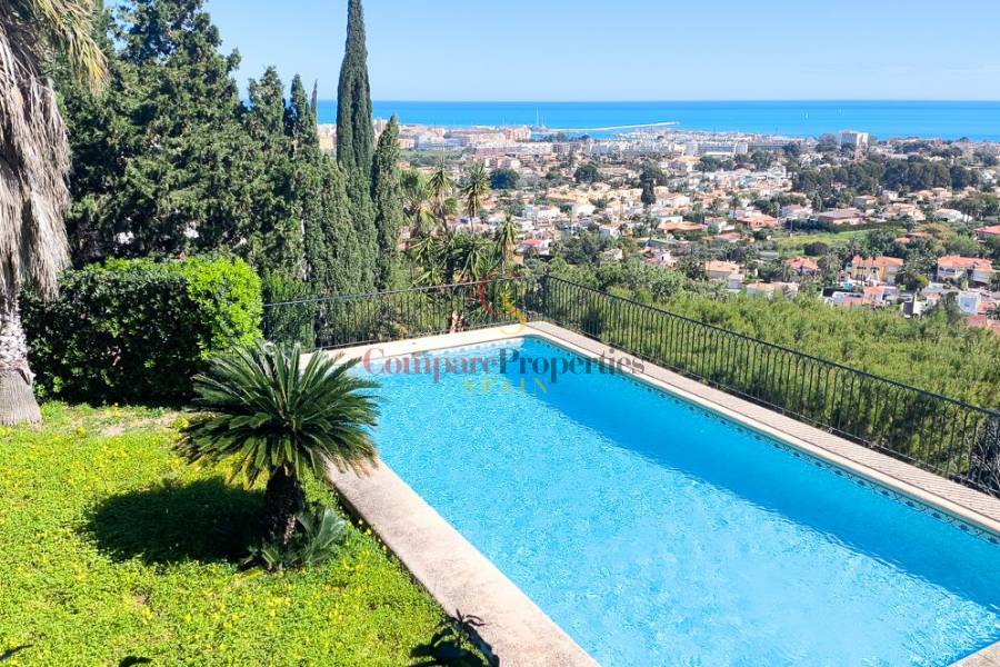 Sale - Villa - Dénia - Montgo