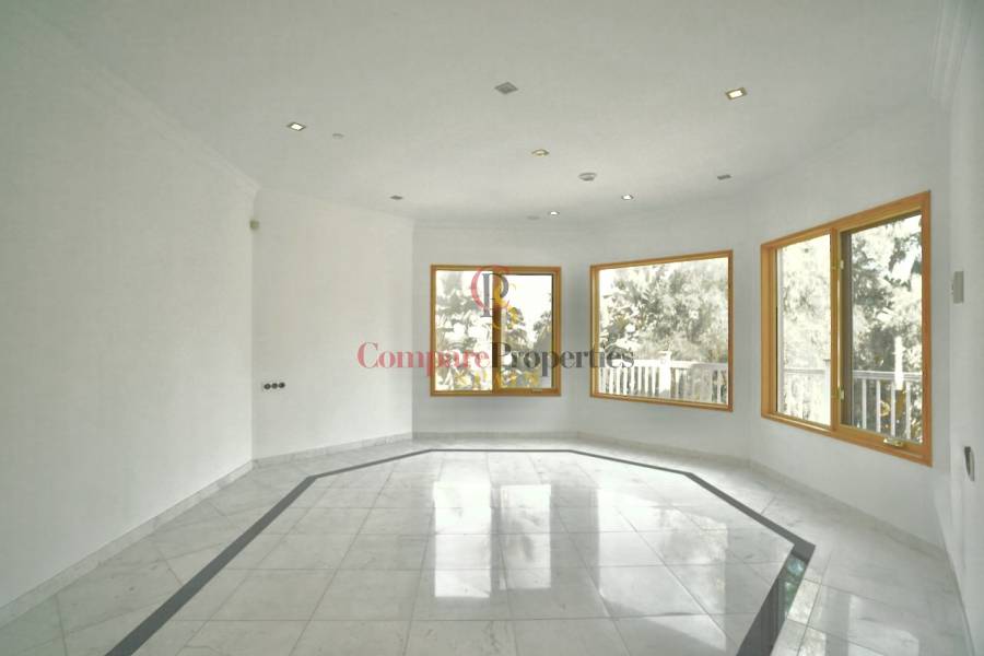 Sale - Villa - Benhavis - El Paraiso Alto