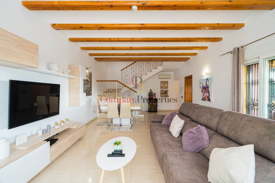 Sale - Villa - Orba Valley - Ubanizacion