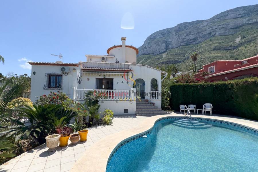 Sale - Villa - Dénia - Montgo