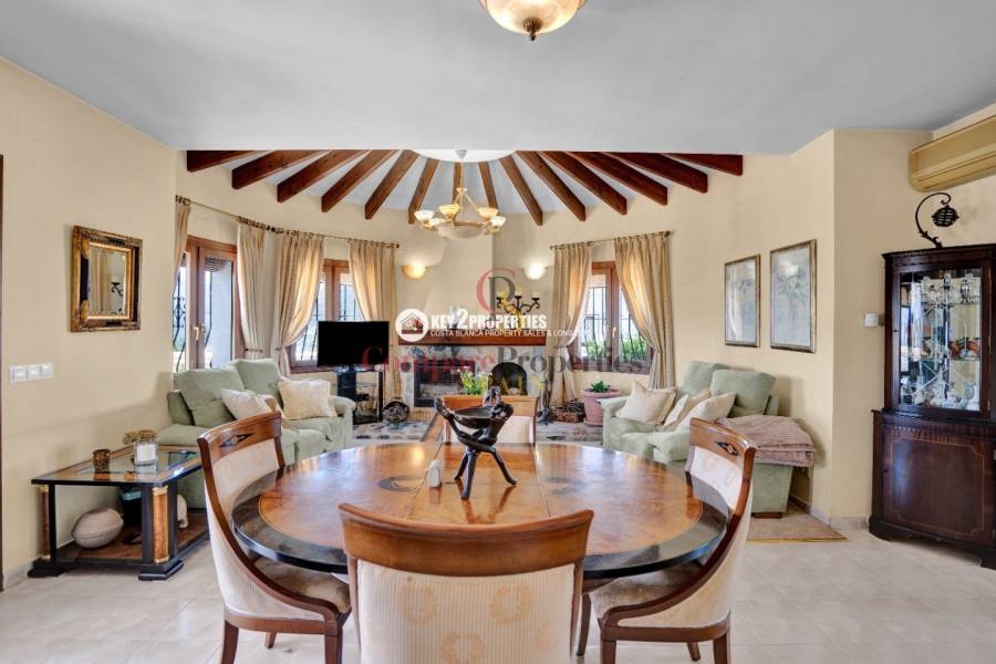 Sale - Villa - Orba