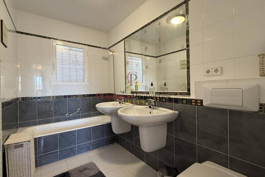 Venta - Villa - Pego - 