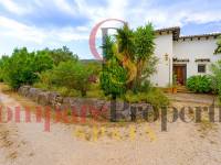 Sale - Villa - Jalon Valley - Campo