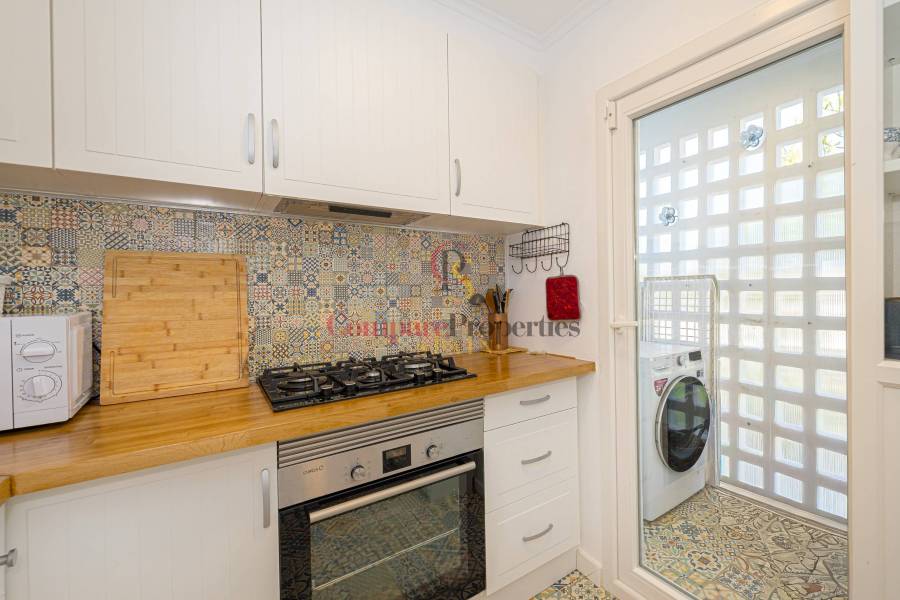 Sale - Villa - Jávea - Cala Blanca