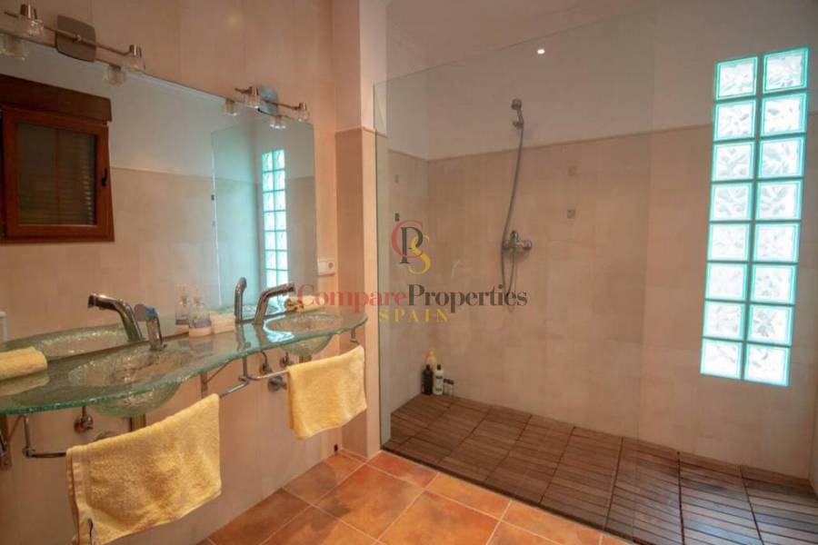 Sale - Villa - Moraira