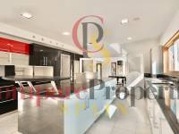 Sale - Villa - Benhavis - El Paraiso Alto